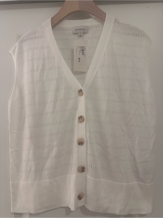 Evereve Sweaters - Evereve Cream Open-Knit Button Vest